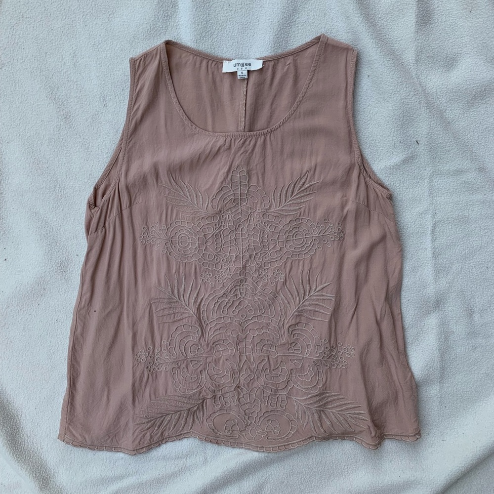 Umgee embroidered tank size S